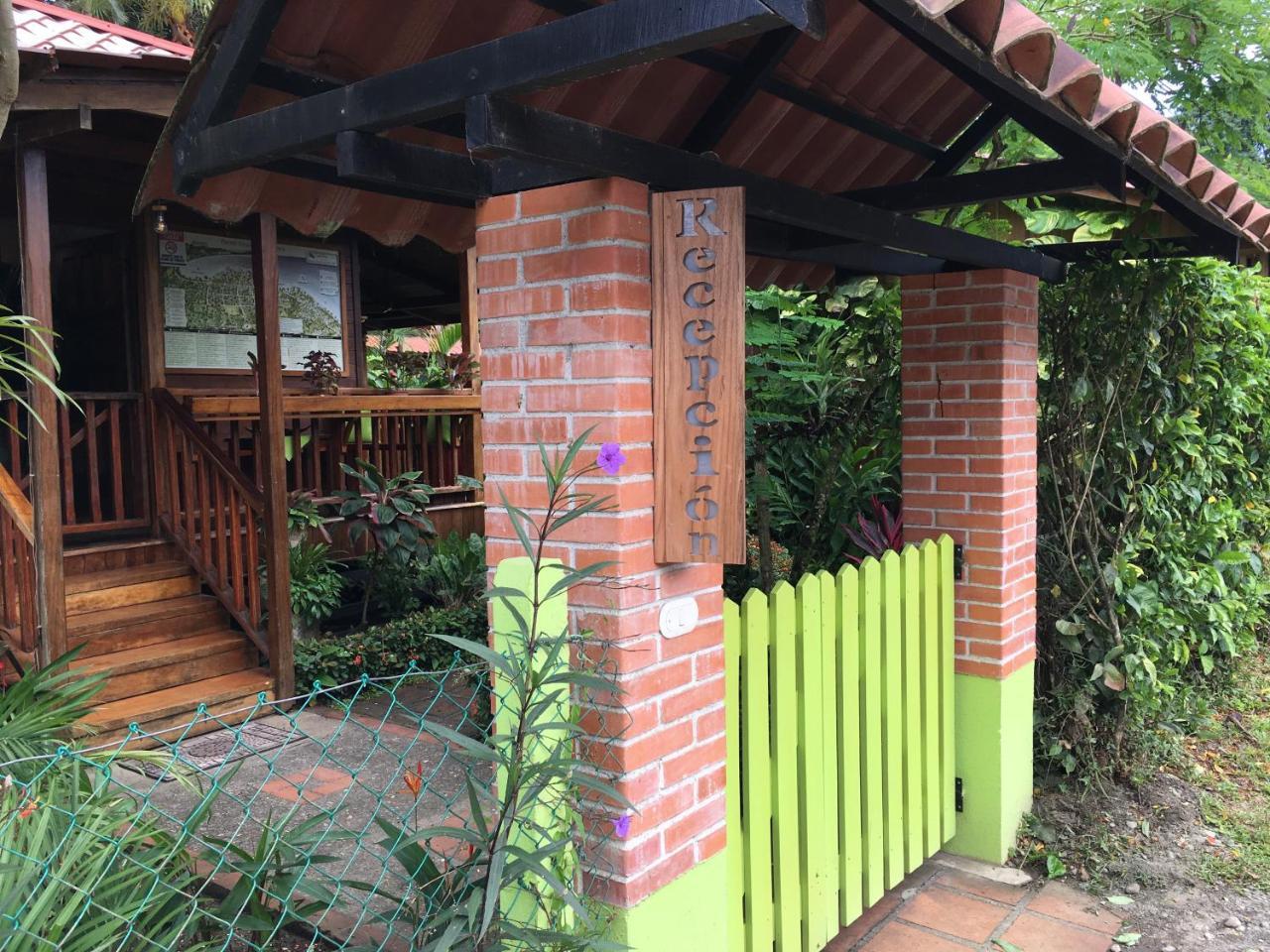 Escape Caribeno Hotel Puerto Viejo de Talamanca Екстериор снимка
